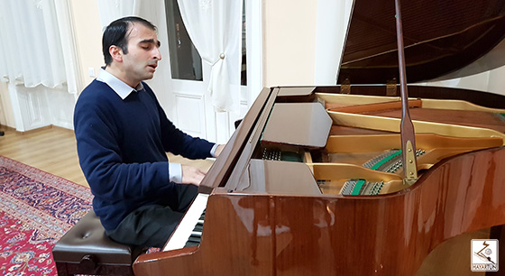Mamikon Nahapetov's solo concert at