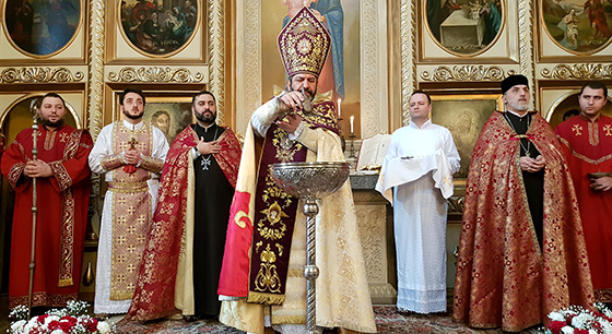 საქართველოს სომეხთა ეპარქიაში შობისა და ნათლისღების დღესასწაულები აღინიშნა